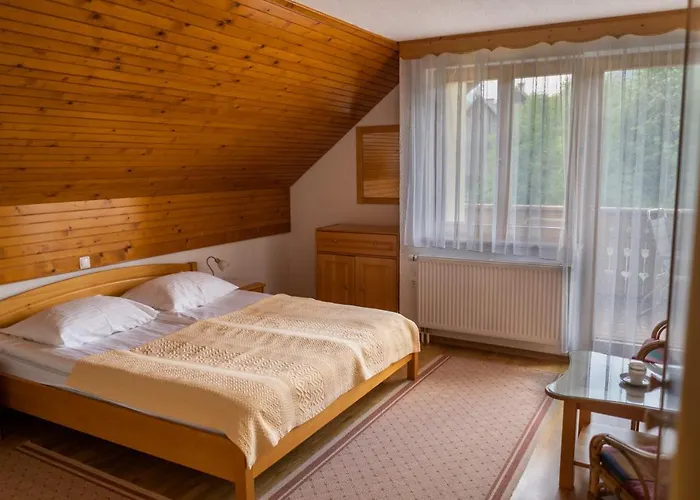 Apartma Pr Tavcarju 公寓